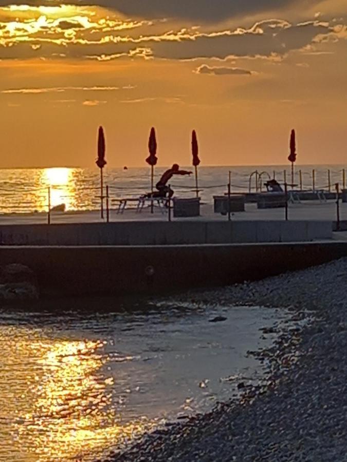 Apartments Miri Zambratija Kültér fotó